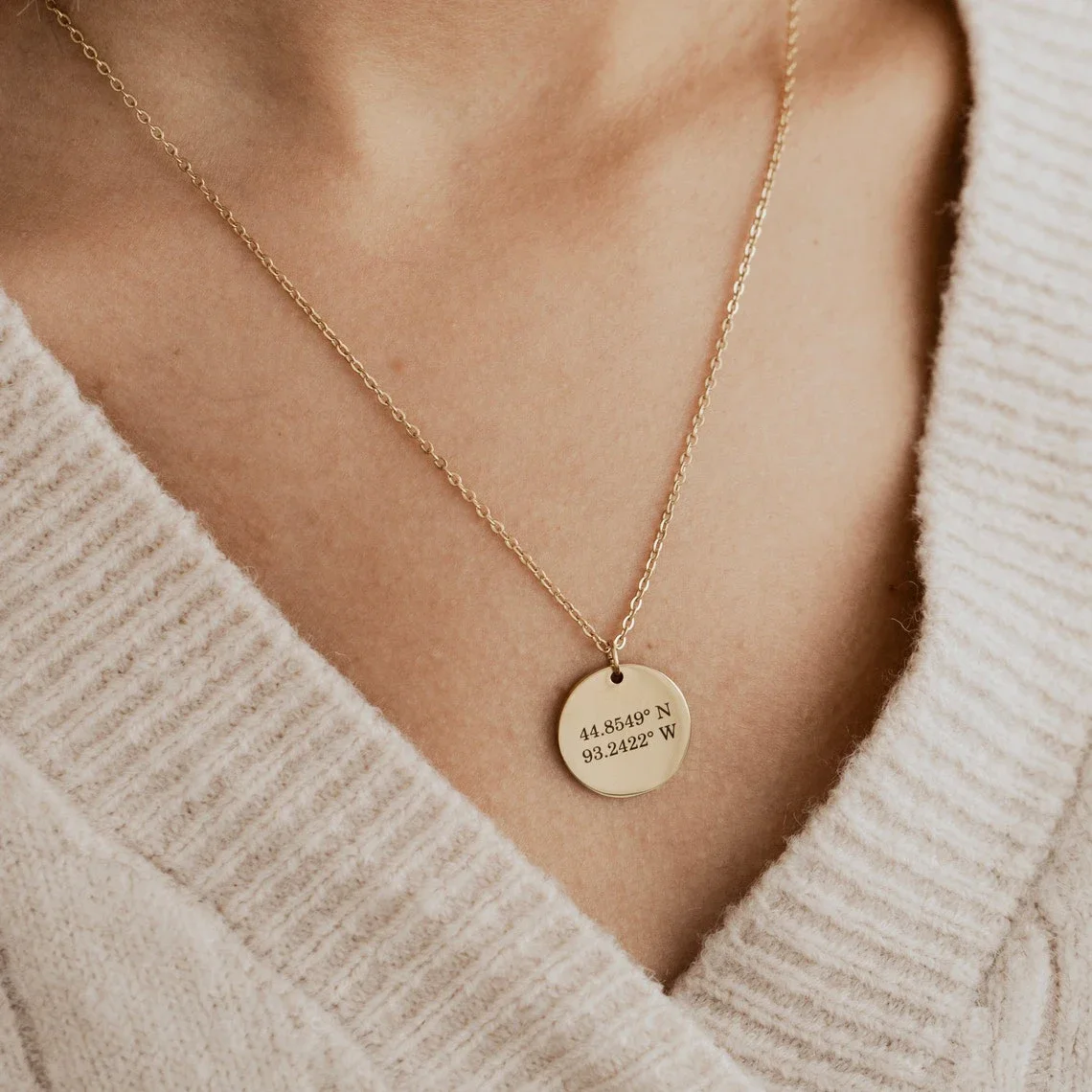 Круглый кулон из нержавеющей с – обзор и цена Birth Flower Necklace